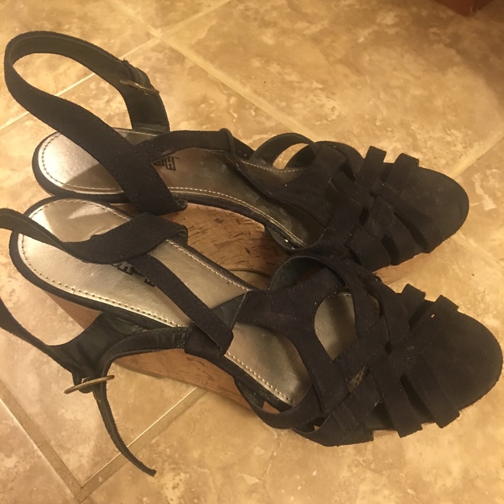 Black wedge sandals